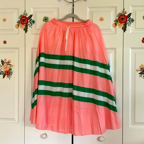 Women’s skirt Size M NWOT, - Picture 1 of 6